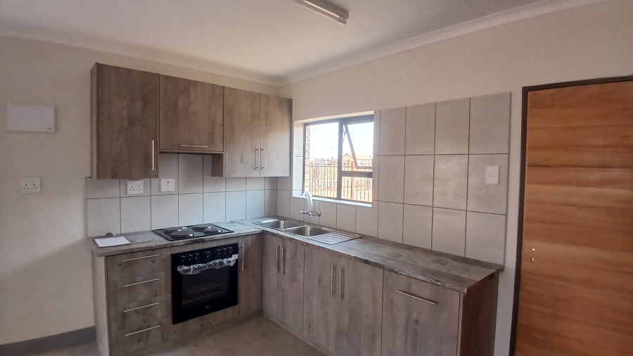 2 Bedroom Property for Sale in Heidedal Free State